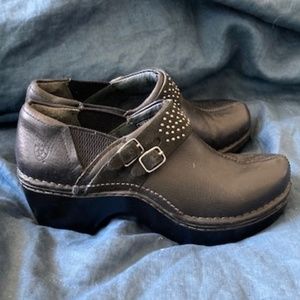 Ariat Clogs 8.5